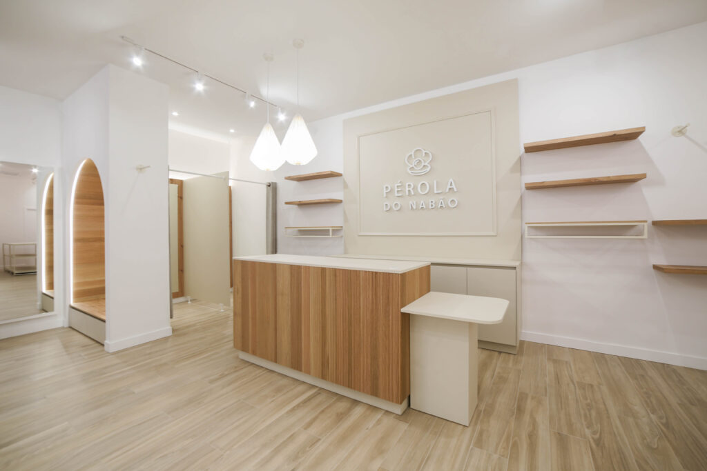 17 Loja na cidade templária | Hauss - Interior Design e Contract