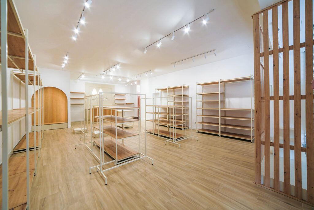 3 Loja na cidade templária | Hauss - Interior Design e Contract